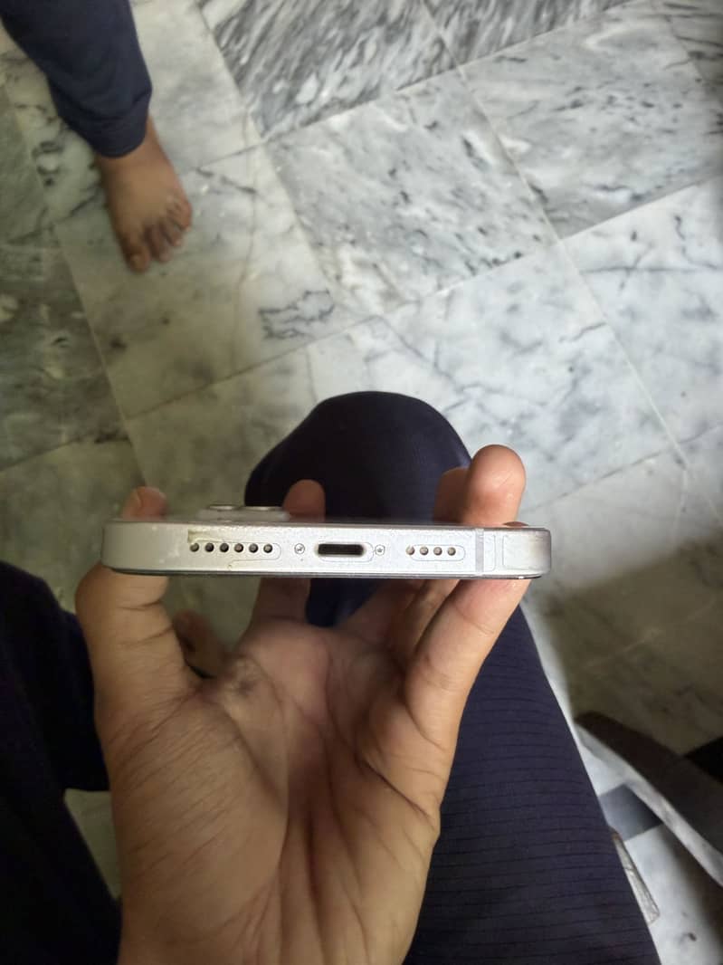 iPhone 14 plus 3