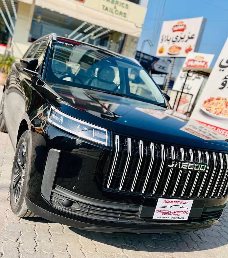 premium compact crossover 0