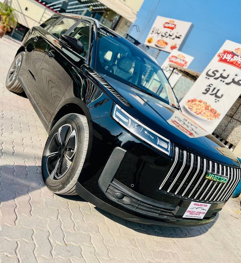 premium compact crossover 5