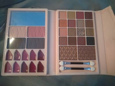 Eye Shadow Palettes