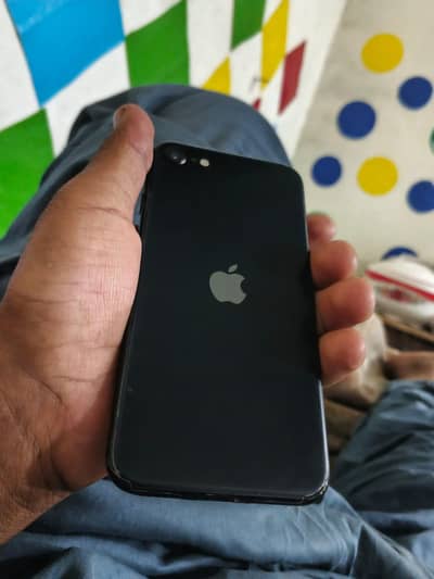iphone se 3 ,64gb