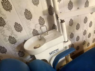 Dental chair