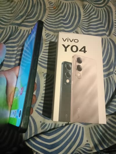 Vivo y04 box ha charger ni ha 2month warranty me ha