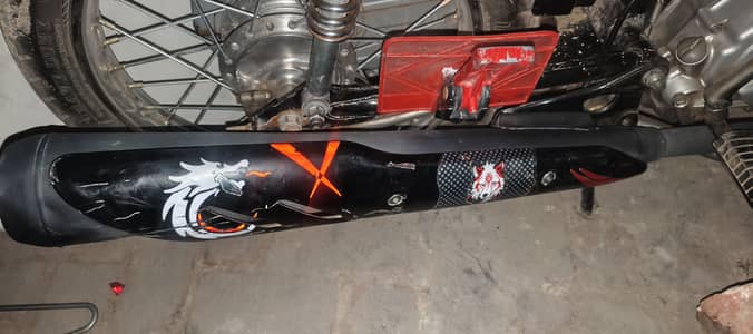 Honda 125 black genuine silencer