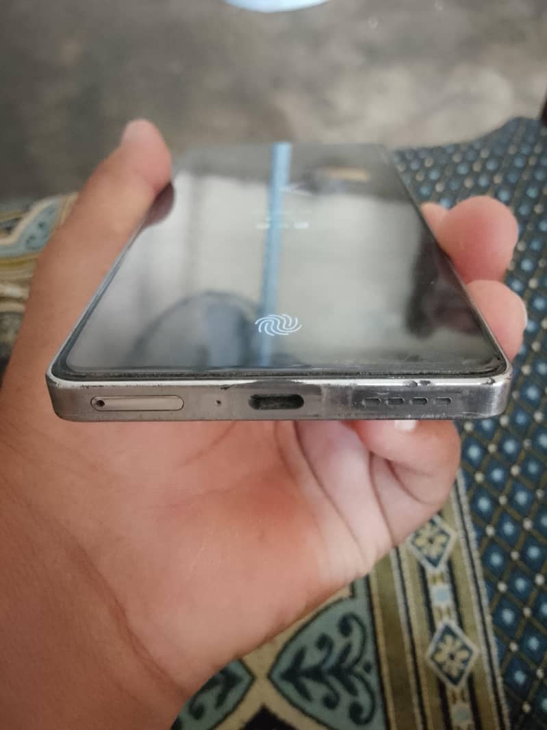 Infinix Note 40 8