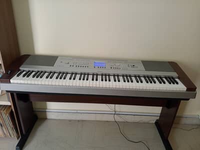 Yamaha digital Piano  DGX-640