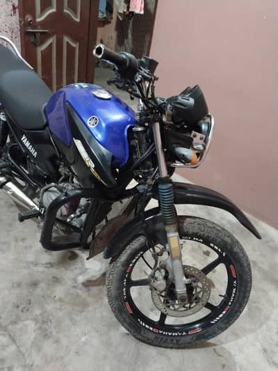 ybr 125