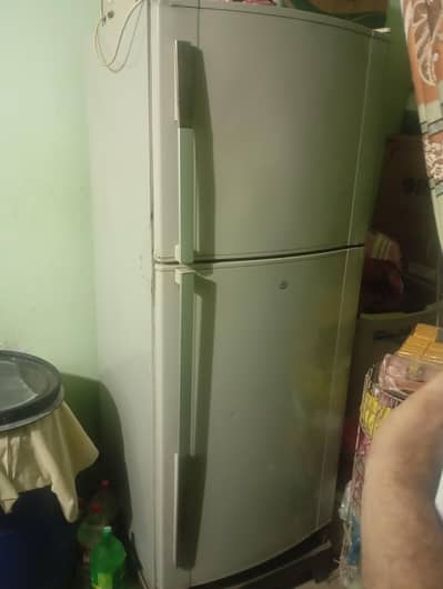 dawlance Fridge urgent sale good condition