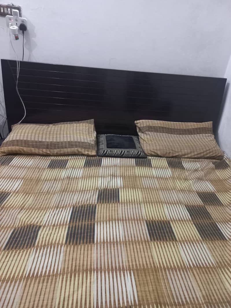 Solid wood complete bed set 3