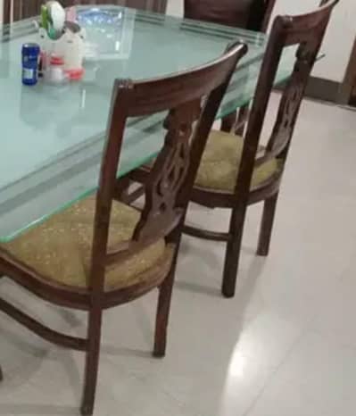 8 seater dining table shesham wood like a new