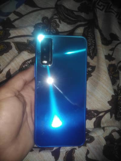 all ok mobile ha  box charger ha sath