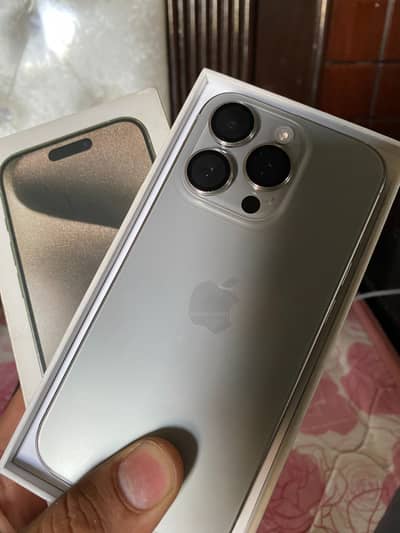 iPhone 15pro fu 256gb