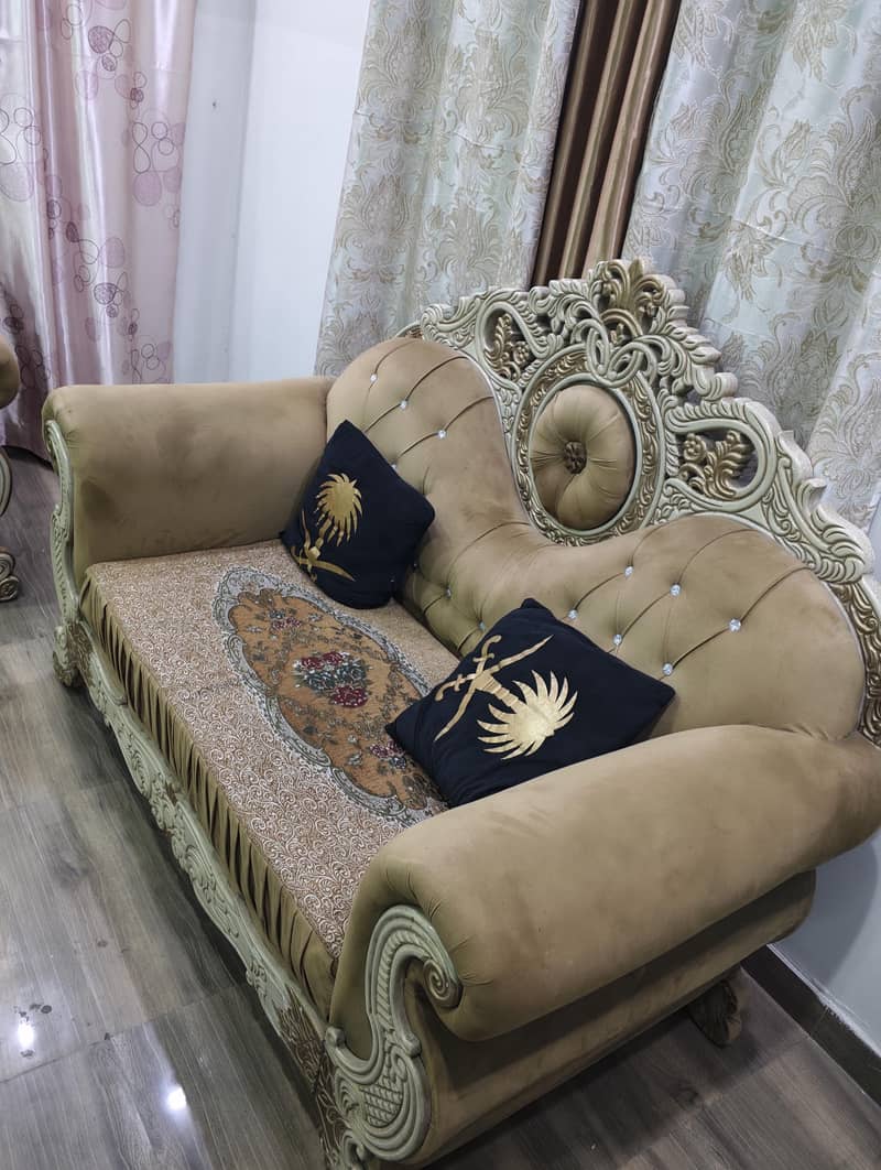 sofa set condition 10 /10 2