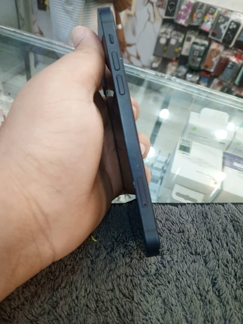 Iphone 12 3