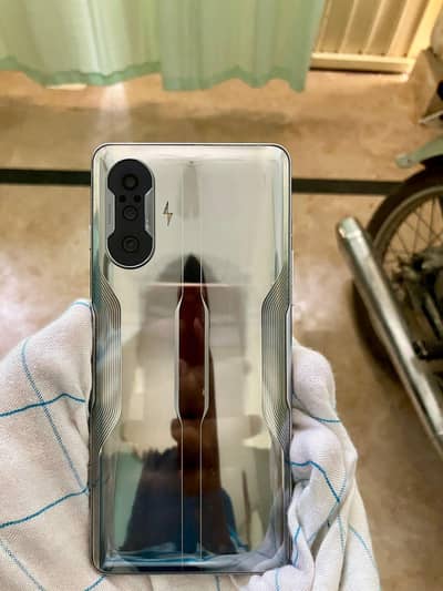 Redmi K40 Gaming | 9.5/10 used