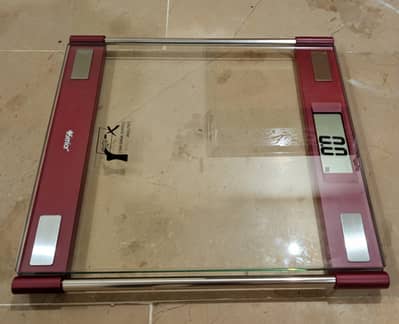 Tempered Glass Electronic Digital Body Weight Scale 150kg Weighing