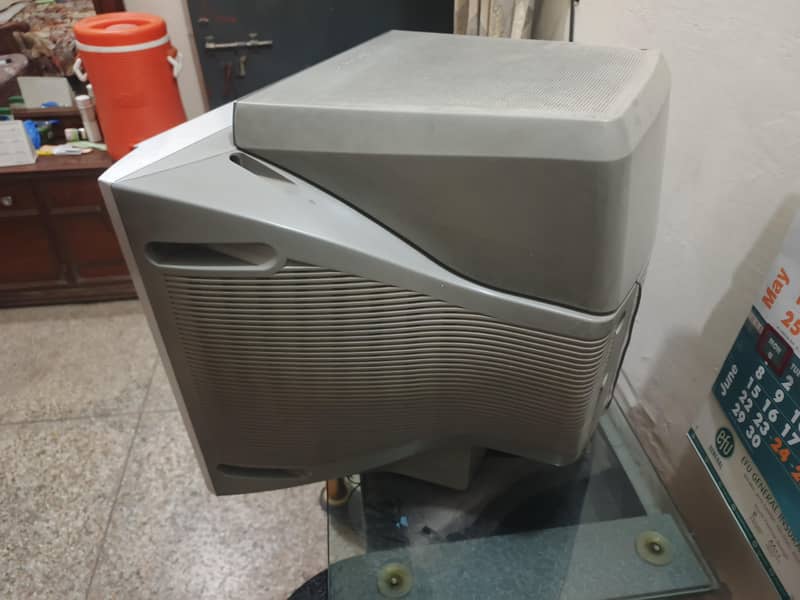 Sony Trinitron with Buffer 2
