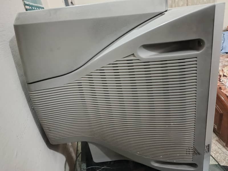 Sony Trinitron with Buffer 4
