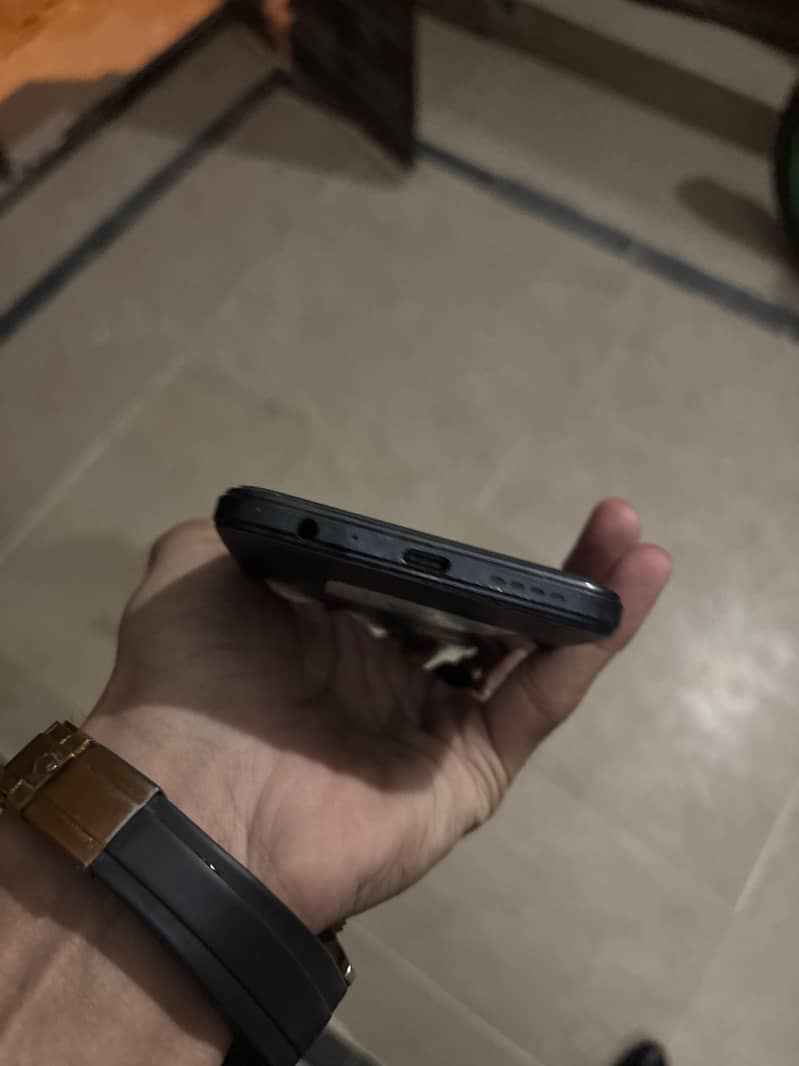 note 11 4