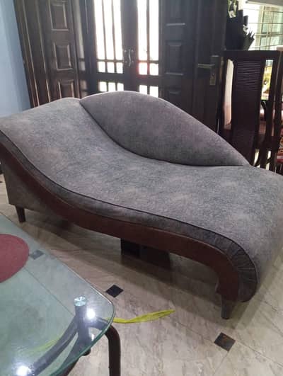 “Sheesham Wood Dewan”
