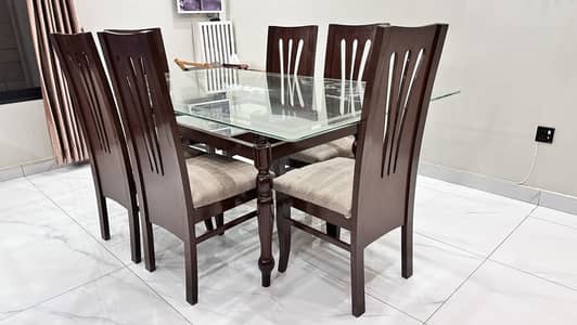 6 seater Wooden Dining table