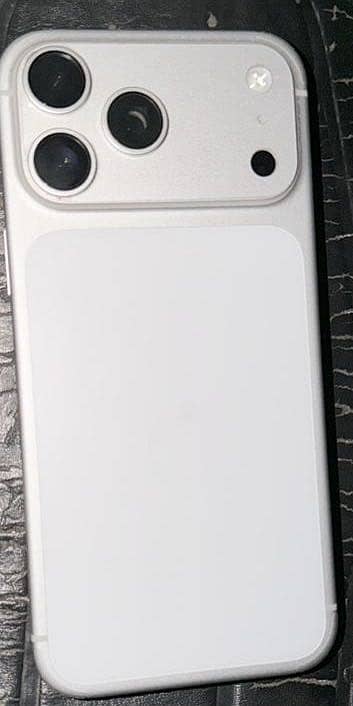 iPhone 17 pro max 1