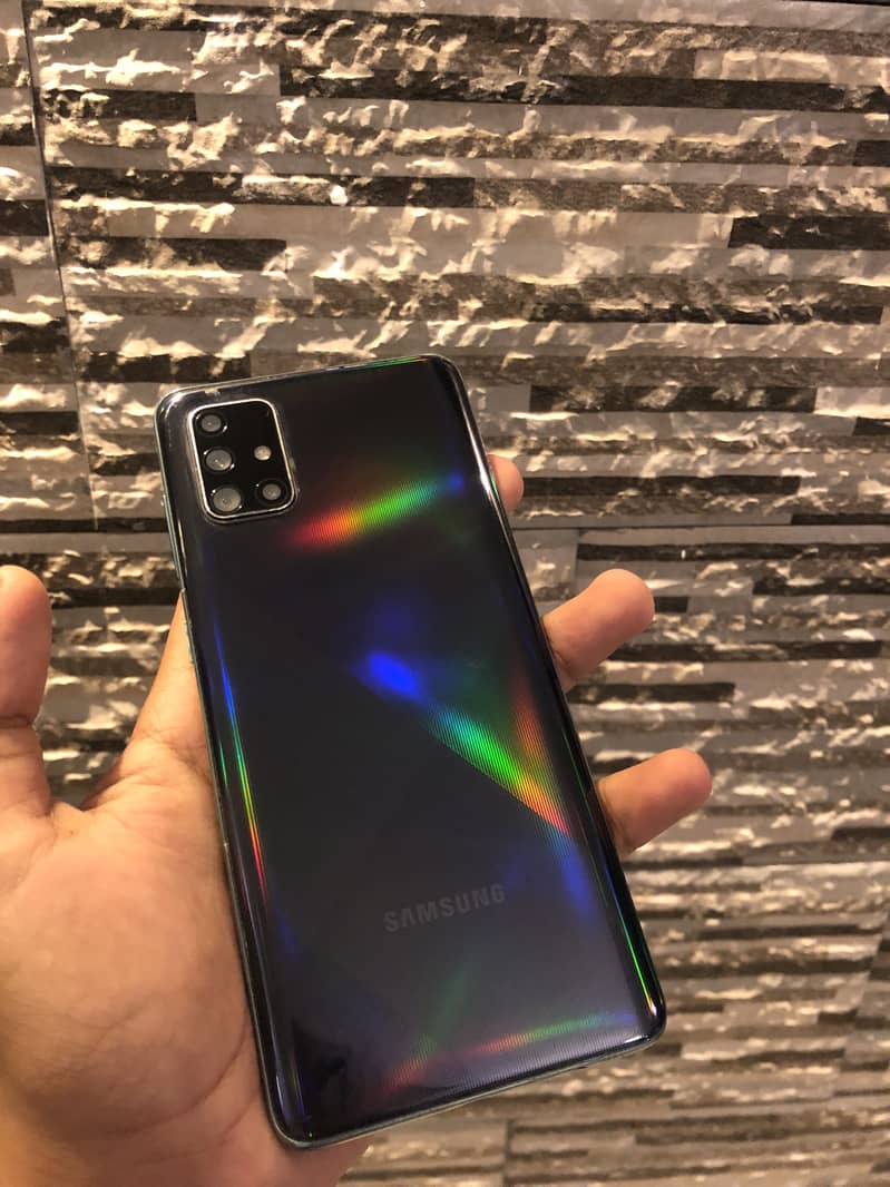 SAMSUNG A71 12