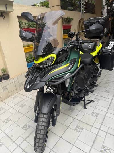 Benelli TRK 702 X