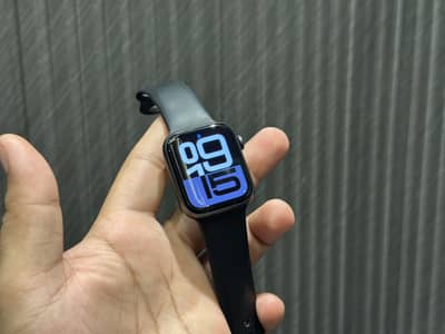 apple Watch series 6 44MM Very good Condition