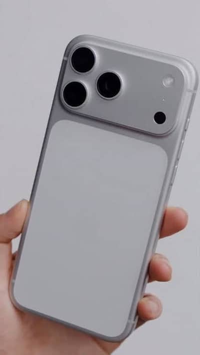 17 pro max Silver / 256GB  j\/