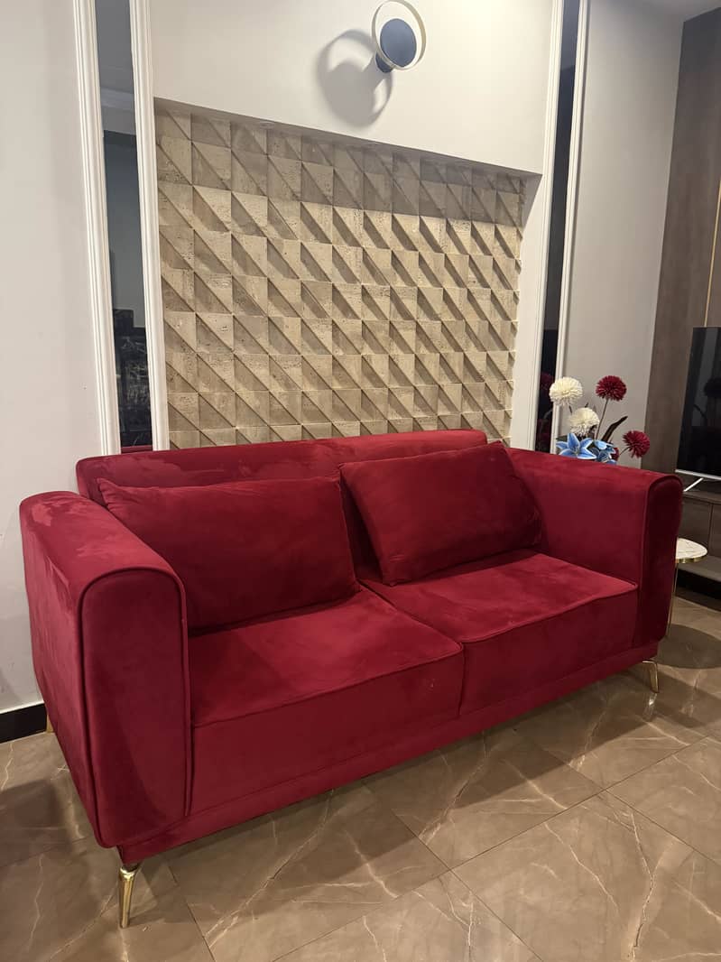 Sofa red 2 seater 4