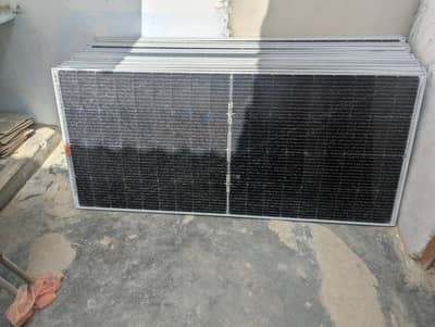 340w barnd new solar panels used nhi ha sirf glass per crack ha