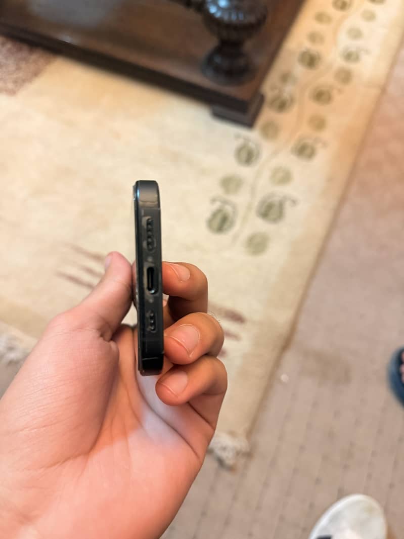 iphone16 pro jv 0