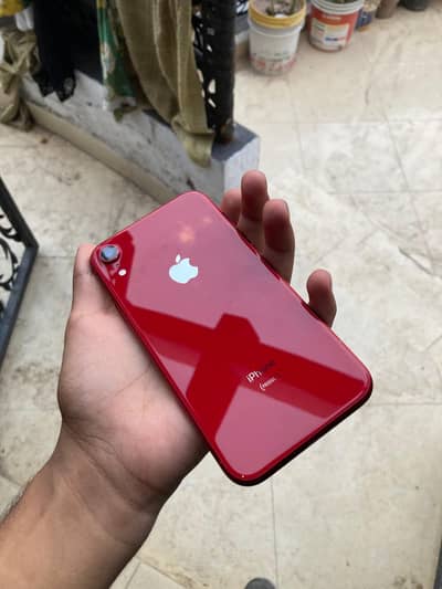 iPhone XR Scratchless Shining Condition