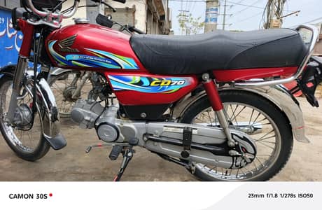 10 By 10 Original Condition  Number nhi laga hu Baki parts Mary pas h