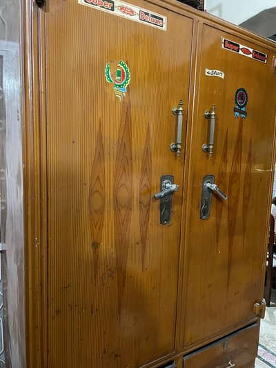 Very Heavy & Strong safe for Sale