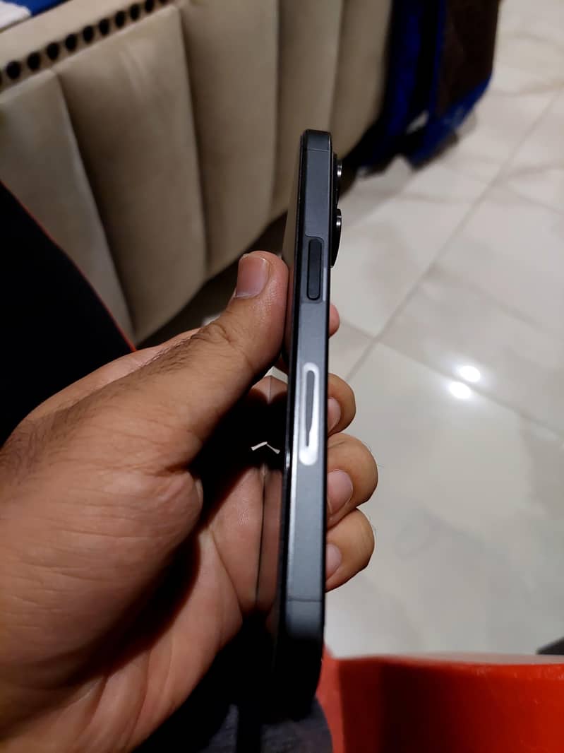 iphone 15 pro 4