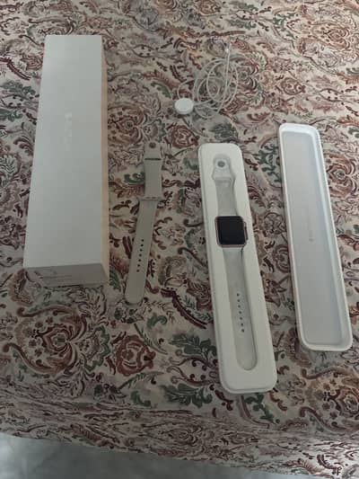 Apple watch series 2 in excellent condition
