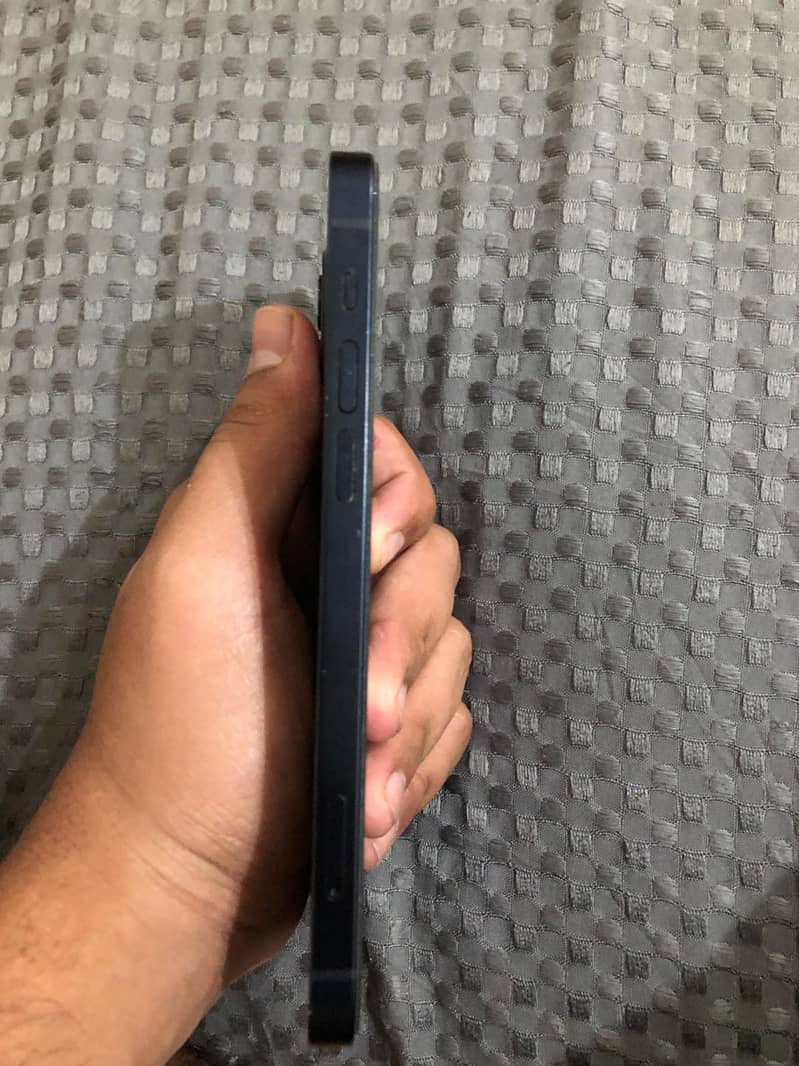 Iphone-12-jv 2