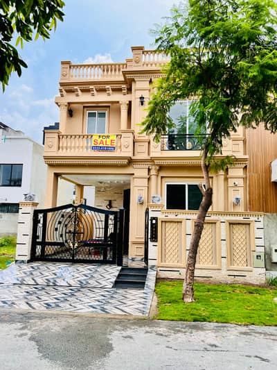 SYED BROTHERS PROUDLY OFFERS: 5-Marla Elegant And Fully Maintained Bungalow Is Available In The Best Block Of DHA Lahore,