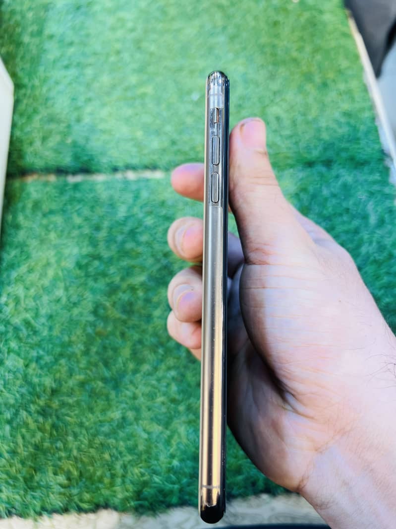 Iphone Xs Max 5