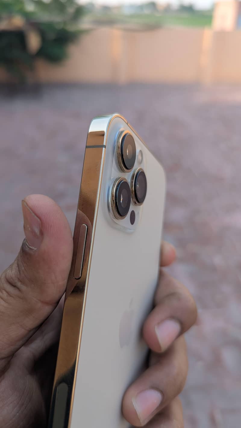 Iphone 13pro max jv 0