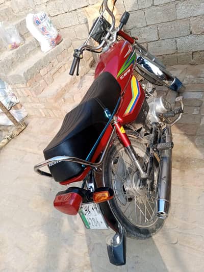 urgent sale to China motorcycle 2017 model chakwal number