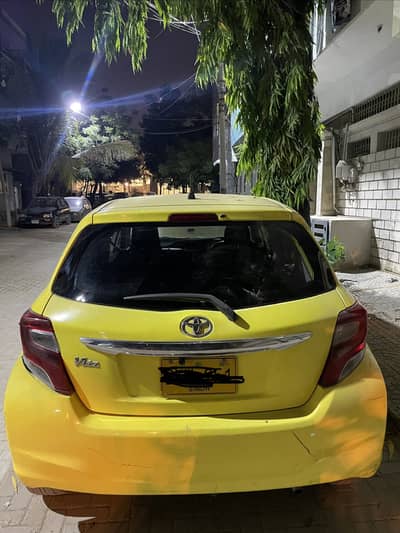Toyota vitz 2015