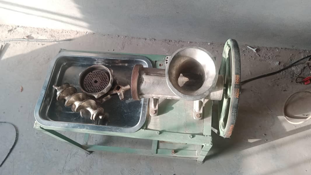 Qeema machine 1