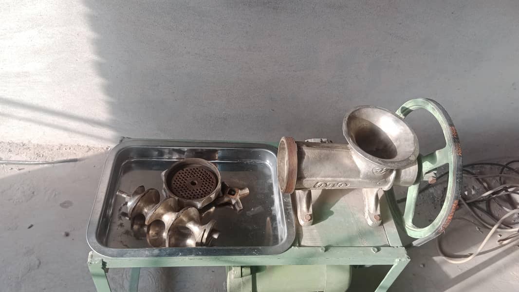 Qeema machine 3