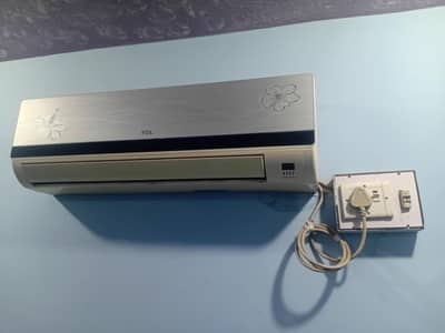 URGENT SALE – TCL 1.5 Ton Split AC (Excellent Condition)