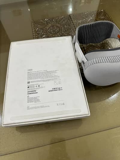Ipad pro 13-inch (M5) wifi + Cellular