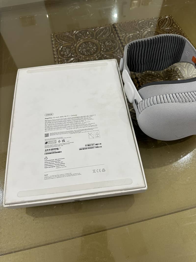Ipad pro 13-inch M5 0