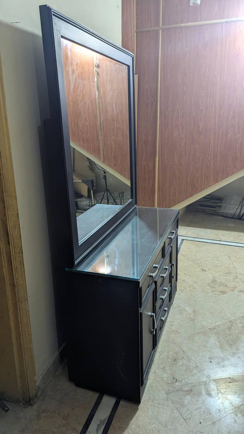 Dressing Table/ Shesham 4